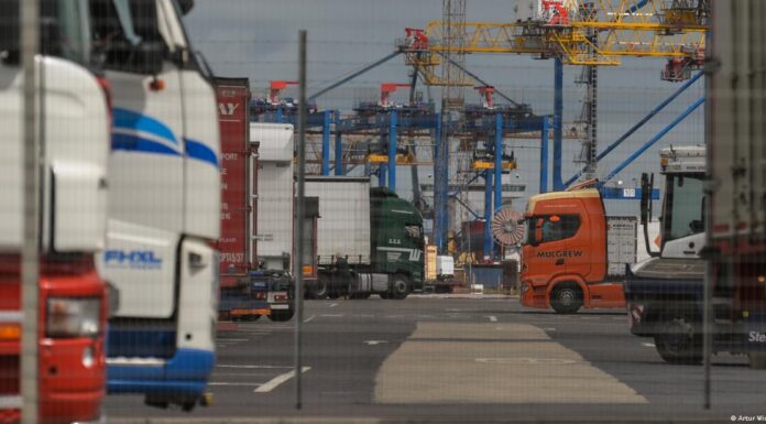EU, UK announce talks on Northern Ireland post-Brexit