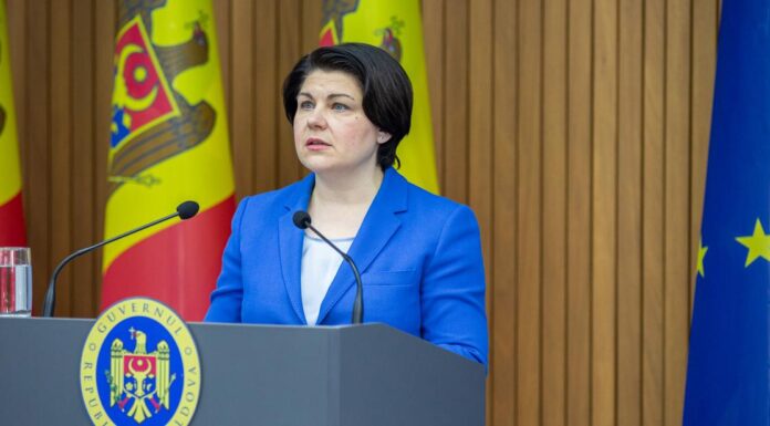 Moldova: Pro-Western government collapses amid crises