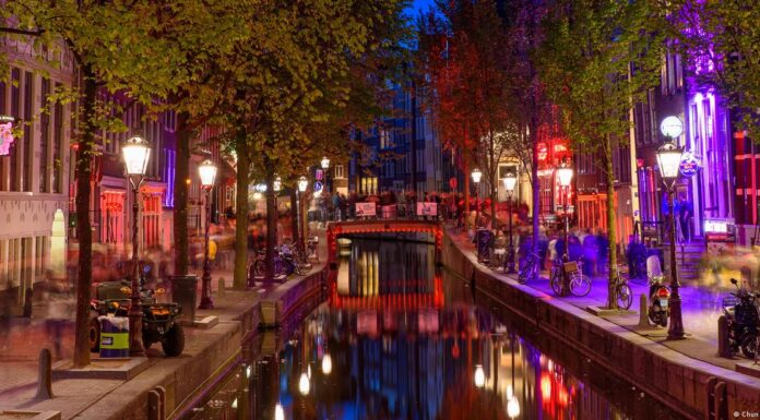 Amsterdam bans public cannabis smoking in red-light district