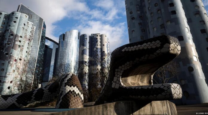 Drug dealers post courtesy note in Paris high-rise — report