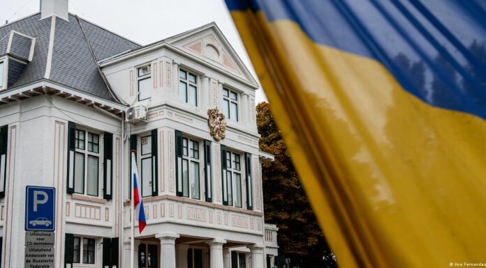 The Netherlands expel Russian diplomats, close trade mission