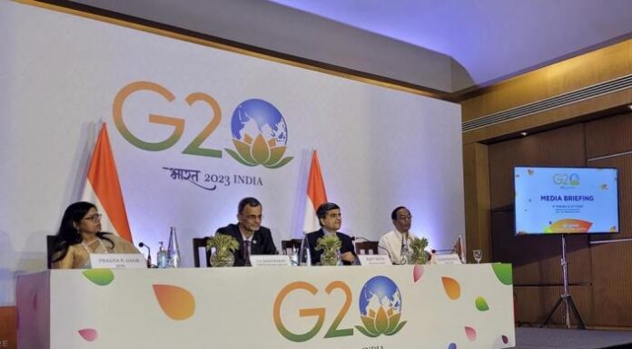 G-20 finance chiefs to tackle global economic threats