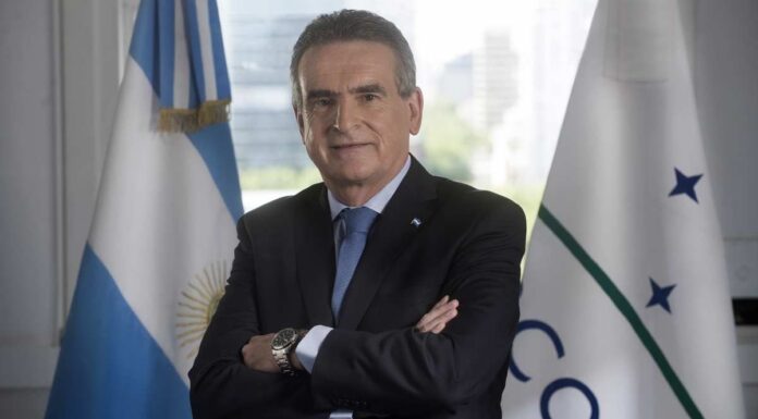 Agustín Rossi picked to succeed Manzur as Argentina’s Cabinet Chief
