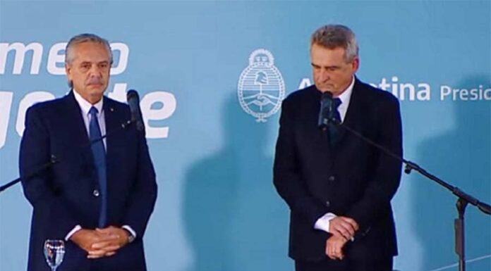 Rossi sworn in as Argentina’s new Cabinet Chief