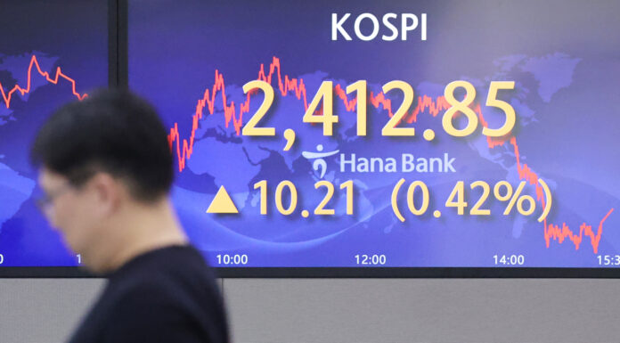 Seoul shares open higher on China data
