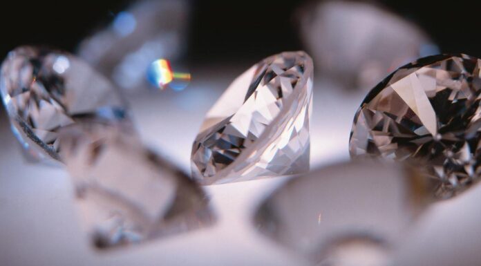 Belgian court acquits four over airport diamond heist