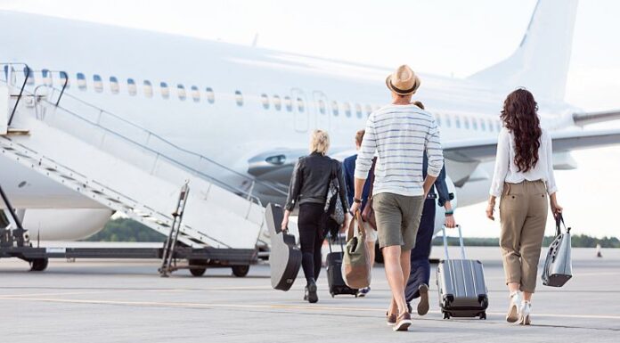 Will fewer flights be available in future? Stark new report lays out reality of decarbonising travel