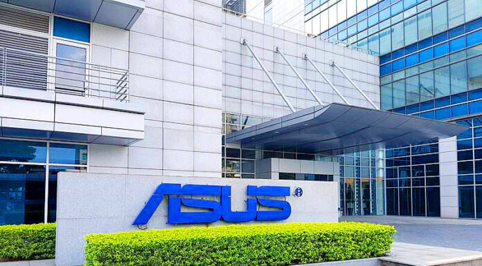 Asustek slips into red on weak demand
