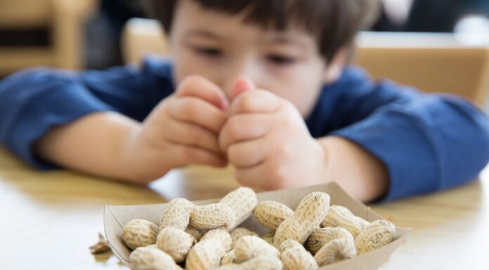 Give peanut butter to babies to cut allergy rates by 77%, scientists say
