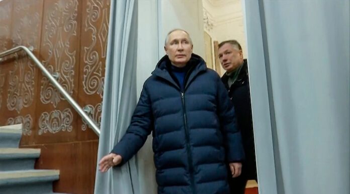 Putin visits Mariupol: Unfazed by arrest warrant, Russian president’s trip to Ukraine is all for the cameras