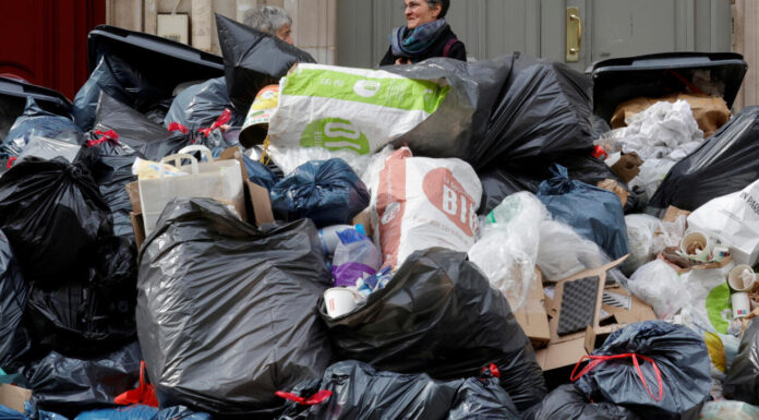 Paris stinks as uncollected trash mounts to 10,000 tonnes due to strikes