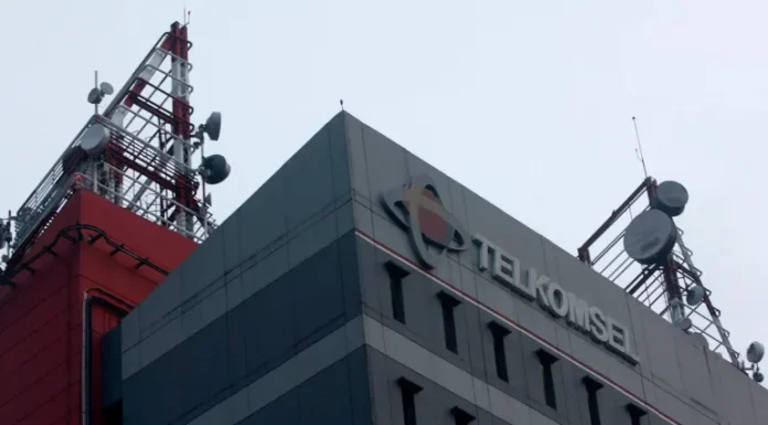 Indonesia’s Telkomsel agrees to $3.9bn merger with broadband arm