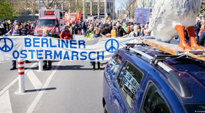 Ukraine war divides Germany’s Easter March peace demos