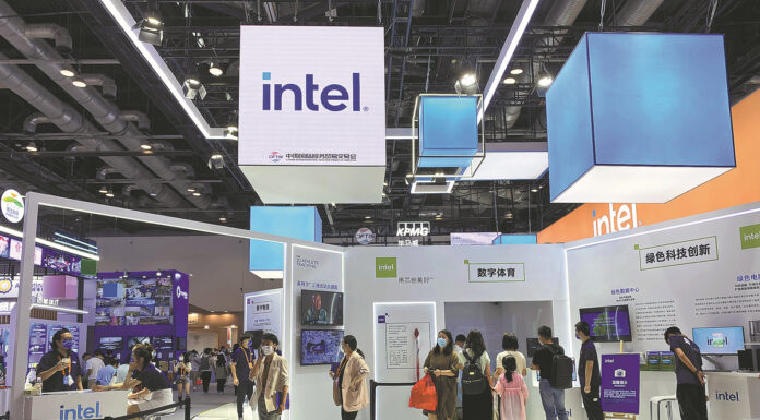 Intel chief stresses key microchip role of China