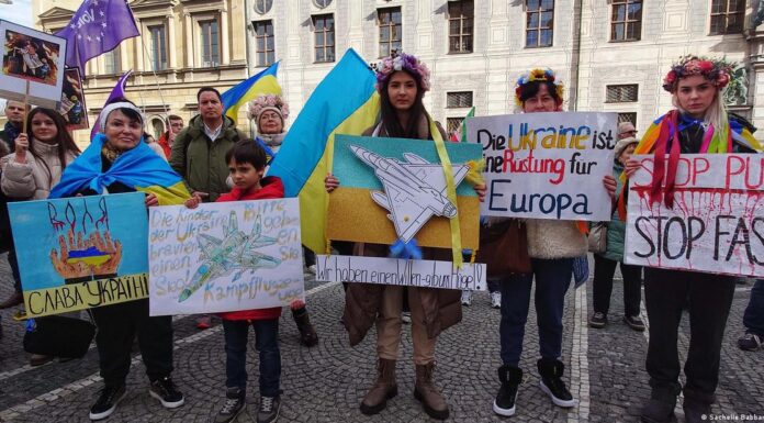 Ukraine war: What do Russian speakers in Germany think?