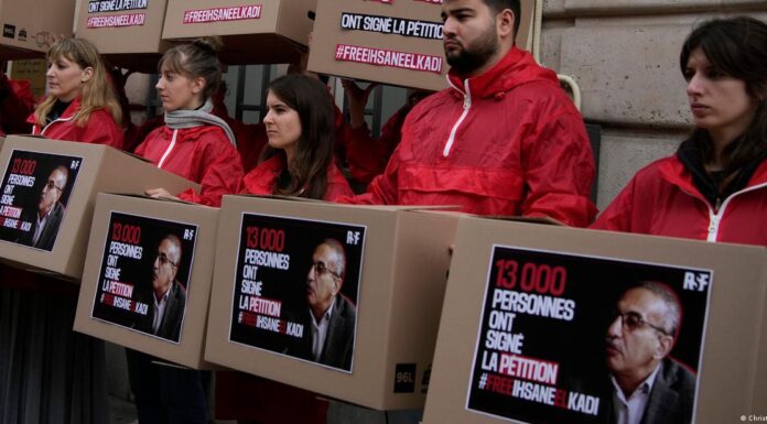 Algerian court jails prominent journalist for 3 years