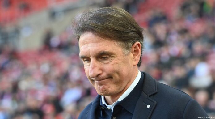 Stuttgart sack Bruno Labbadia, Sebastian Hoeness takes over