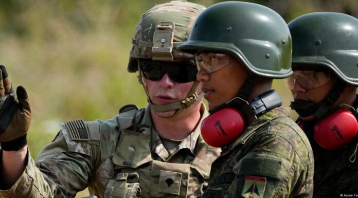 Philippines gives US access to strategic military bases