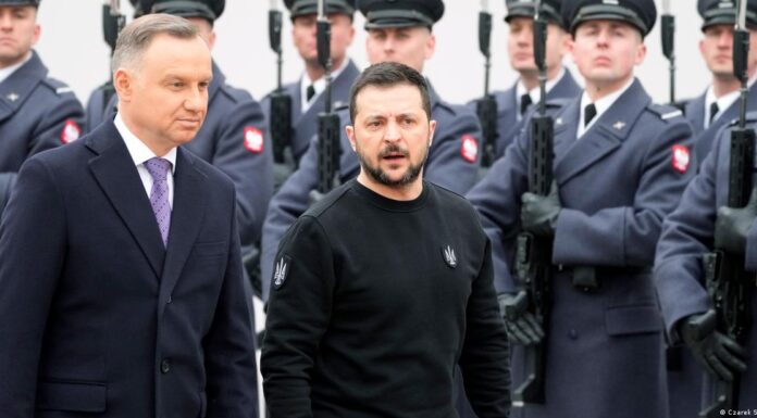 Ukraine updates: Poland pledges gear as Zelenskyy visits