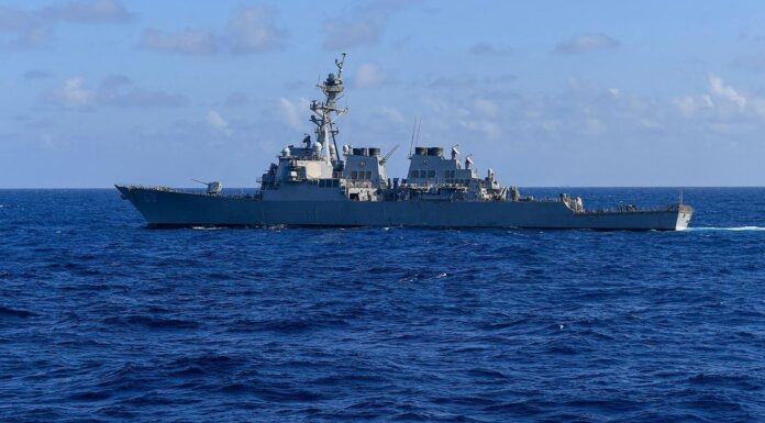 US warship sails through Taiwan Strait after China drills