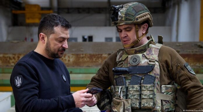 Ukraine updates: Zelenskyy says main task is de-occupation