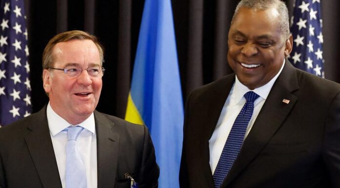 NATO leaders talk tanks, ammo and support for Ukraine