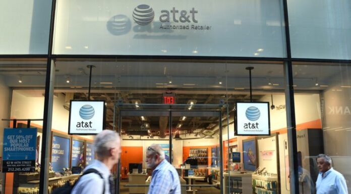 Consumers, Businesses Trim Spending on Phones as Economy Slows