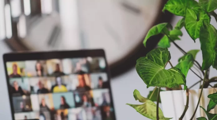 Psychologists say remote work brings 3 tensions to bosses