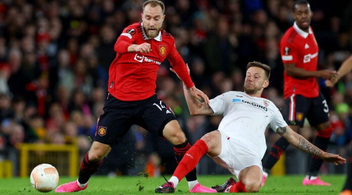 Manchester United sale: Carlyle in talks ahead of Glazers’ bid deadline