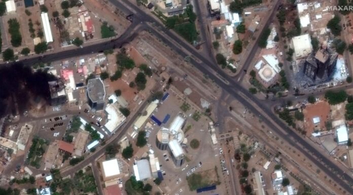 Sudan: Three UN aid workers among 97 killed as crisis talks under way