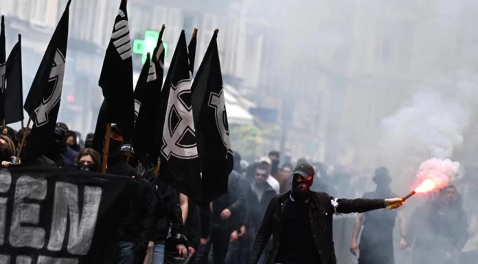 French police under fire for allowing neo-Nazi rally in Paris on VE Day