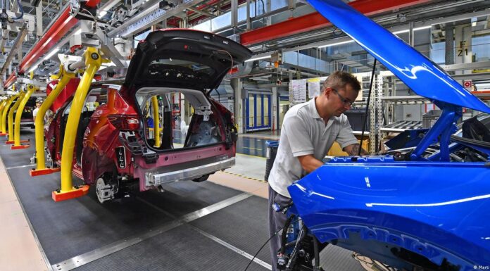 German economy enters recession amid worsening outlook