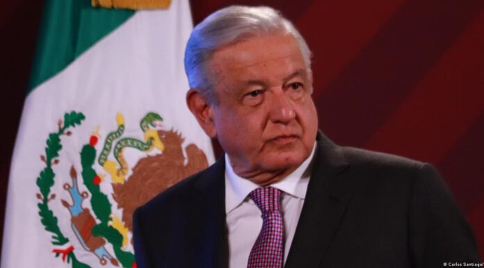 Mexico president says gangs kidnapped dozens of migrants