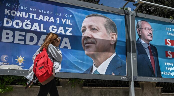 Turkey election: Erdogan tested in runoff — live updates