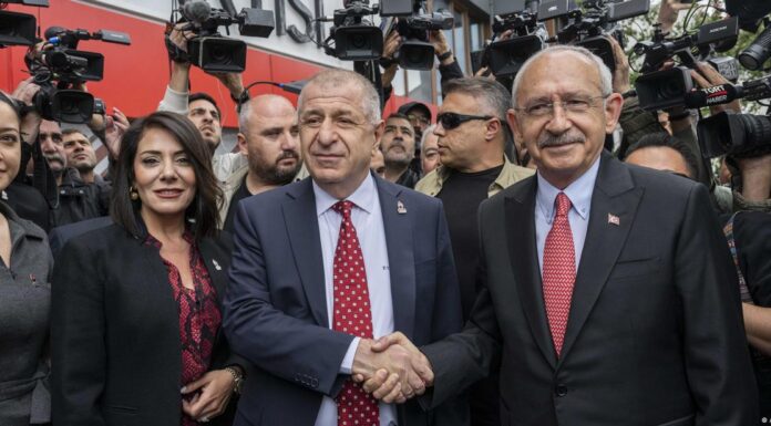 Turkey election: Anti-migration leader backs Erdogan rival