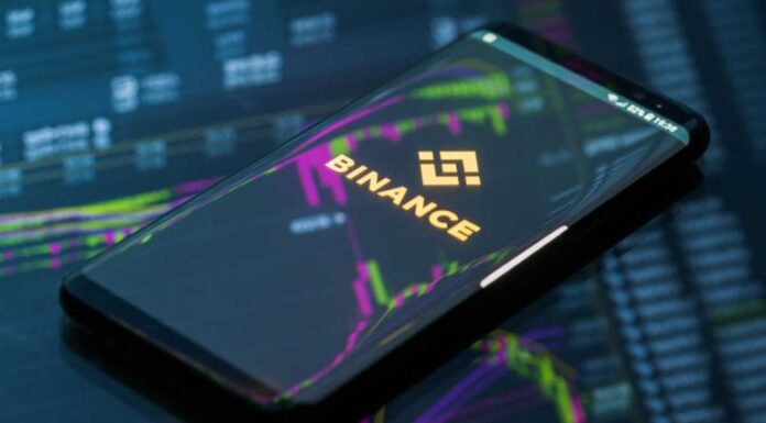 Report: Binance Vets Say Exchange Commingled Funds