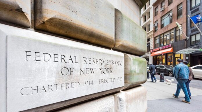Affluent Consumers Temper Spending as Recession Concerns Mount