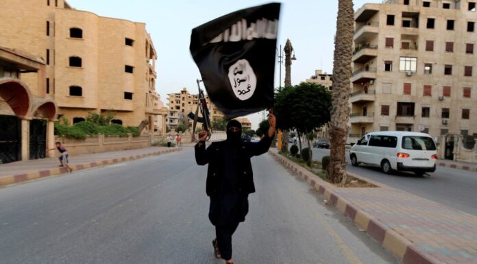 Russia accuses US of forming army of extremists in Syria
