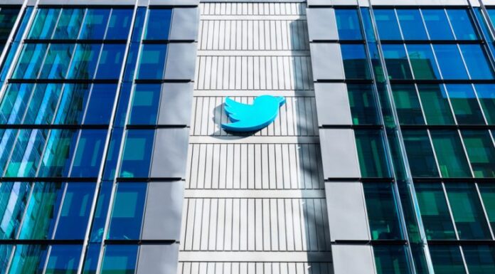 Fidelity Slashes Value of Its Twitter Stake Once Again
