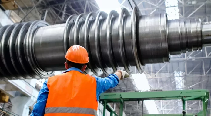 What makes China so attractive to manufacturers?
