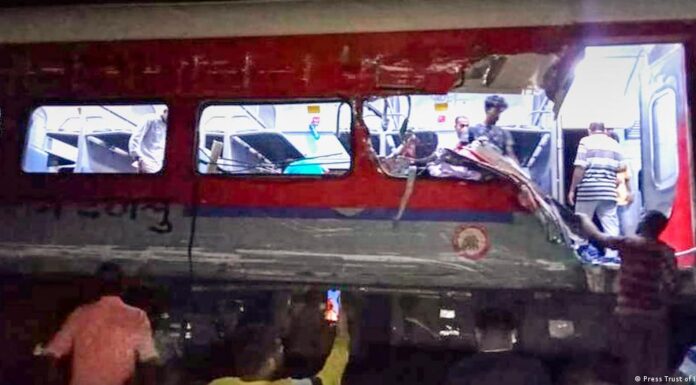 India: Over 230 dead in a massive train crash