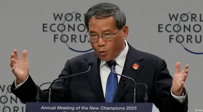 WEF in China: Separating business from politics?