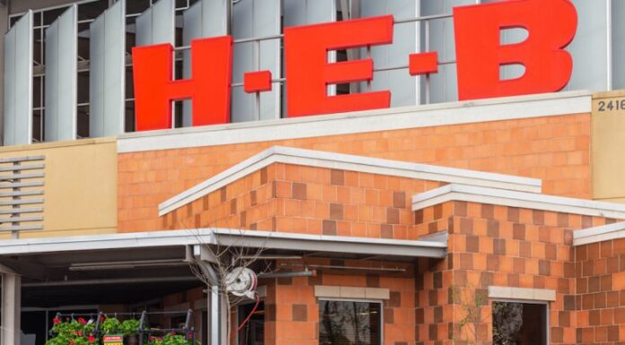 H-E-B Joins Grocers Bringing Delivery In-House to Boost eCommerce Margins