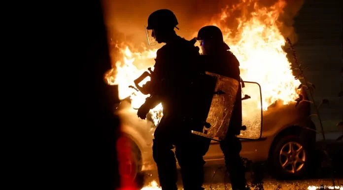 France riots: 45,000 police deployed to restore order