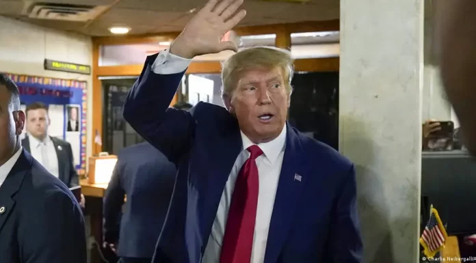 Trump’s classified documents trial set for May 2024