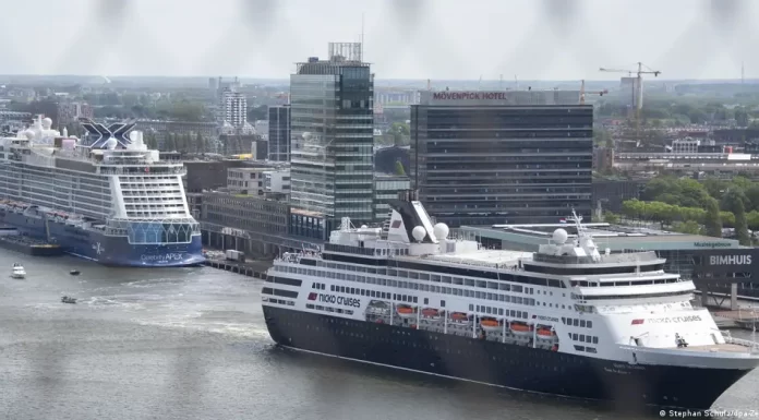 Amsterdam to close cruise ship port