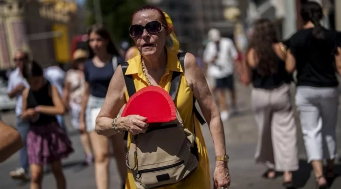 Man-made climate change ‘overwhelming’ contributor to July heatwaves, scientists say