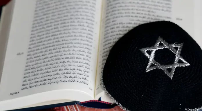 Sweden: Plan to burn Torah called off