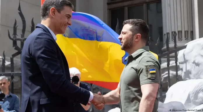 Ukraine updates: Zelenskyy, Sanchez discuss EU membership