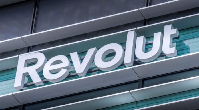 Revolut Extends Accounts in US to Non-Citizens